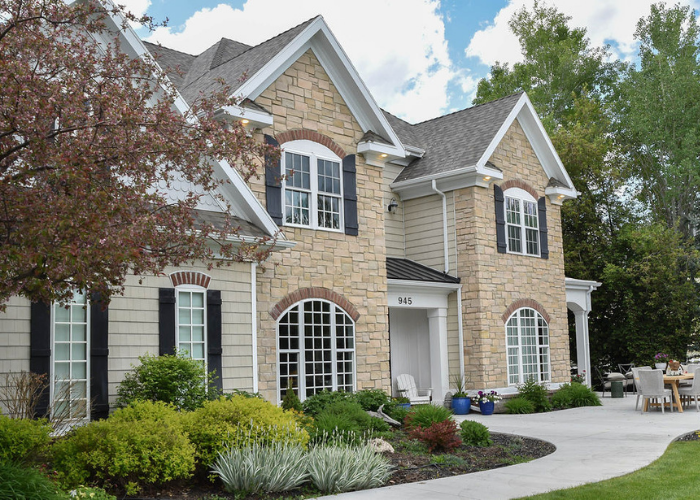 Front of house replacement windows in Midway, Utah